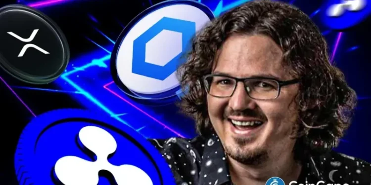 Chainlink vs Ripple: Crypto Founder Lark Davis Says LINK Will Crush XRP in the Next Decade