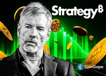 Breaking: Michael Saylor’s Strategy Hits 700k Bitcoin Milestone Ahead of Trump Tariffs Decision